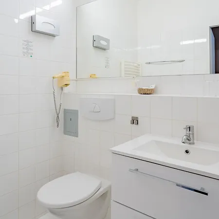 Sanatorium Dr Petak Hotel 3*